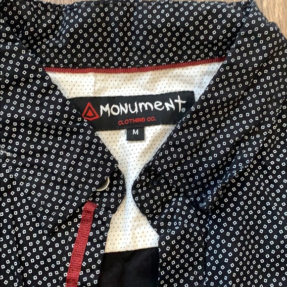 Men’s Button down shirt - Picture 2 of 2